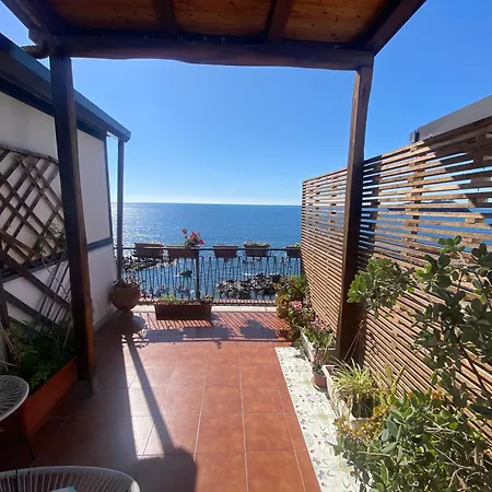 Teocle Giardini Naxos